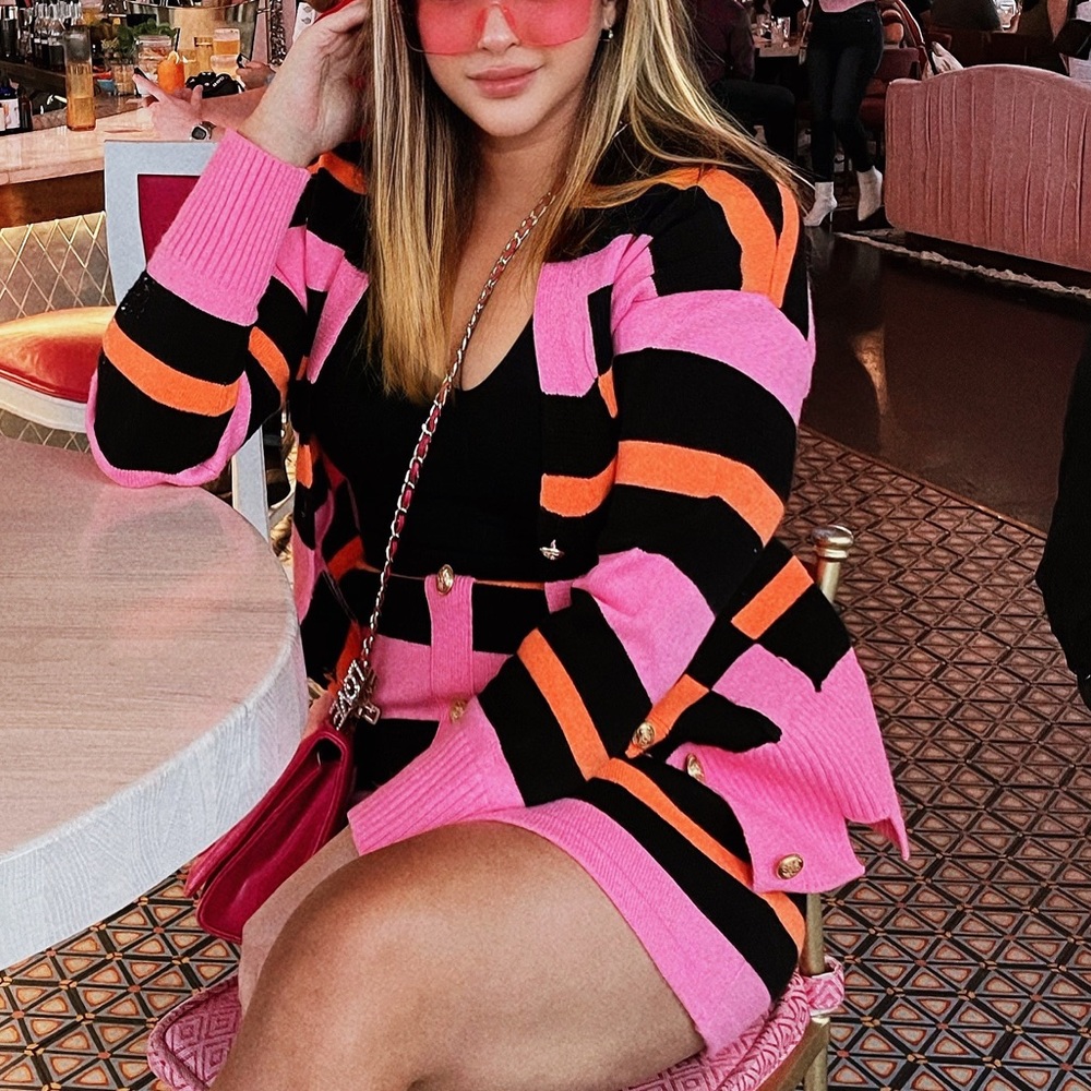 2 peace sweater set